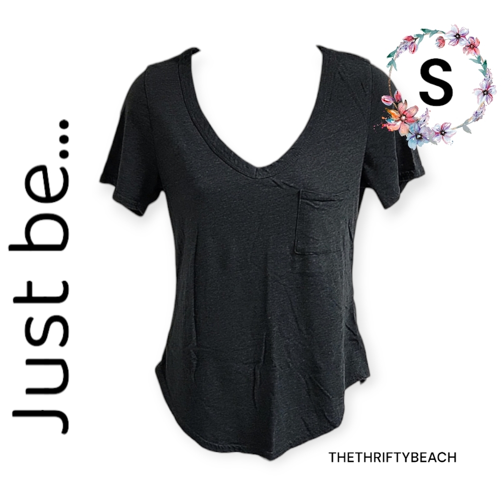 Just Be Charcoal Heather Gray V-Neck Pocket Tee - Small